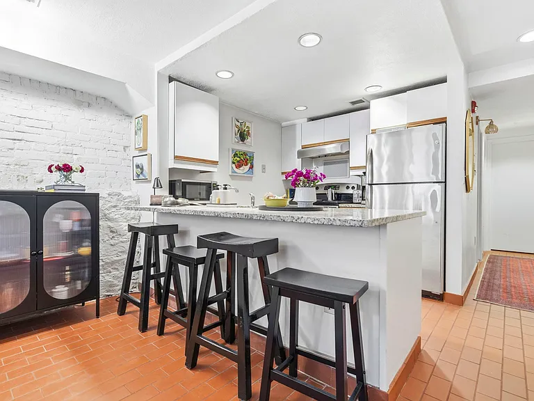 12 Greenough Ln #LL1 — Photo 5