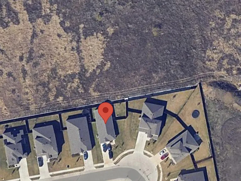 Presleigh Dr — Photo 3