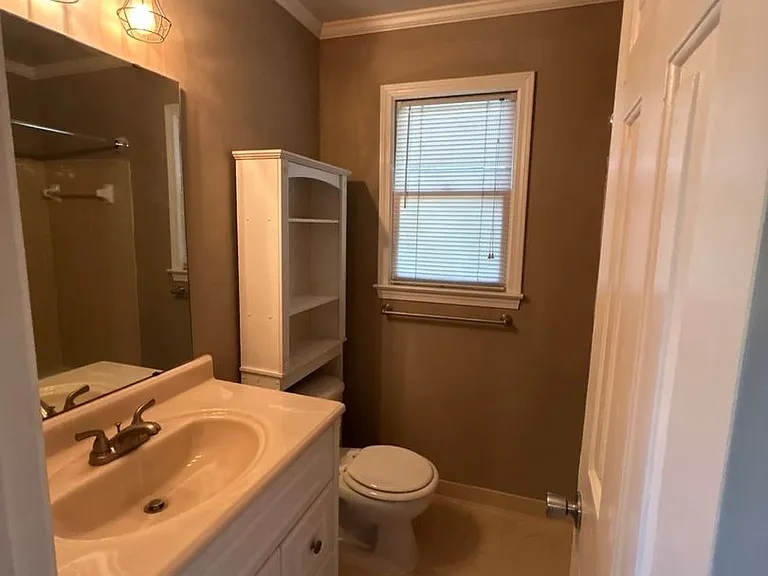1310 Crowndale Dr — Photo 13