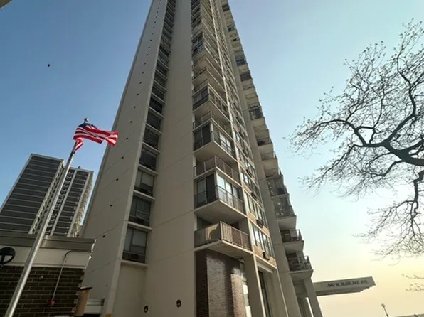 6101 N Sheridan Rd APT 4A, Chicago, IL 60660