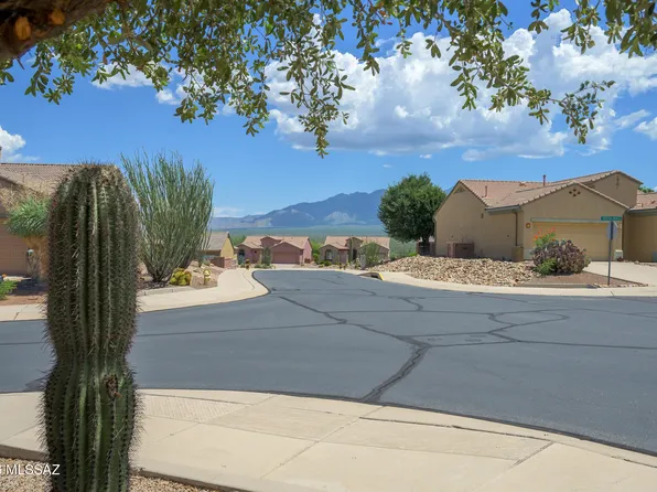 5815 S Henderson Canyon Dr, Green Valley, AZ 85622