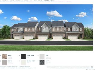 49482 Coldwater Ridge Dr, Northville, MI 48168