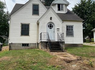 511 N 3rd St, Elsberry, MO 63343