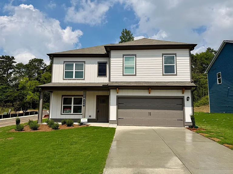 100 Rory Dr — Photo 1