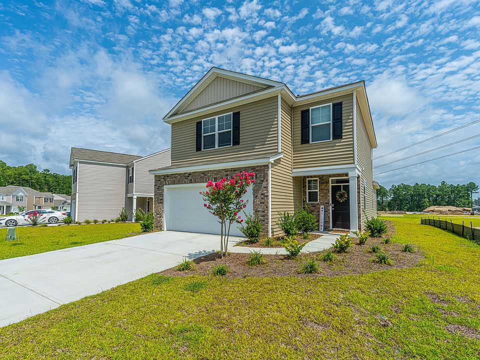 1st image of 100 Blossom Wood Ln