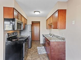 Town Terrace Apartments, Hopkins, MN 55343