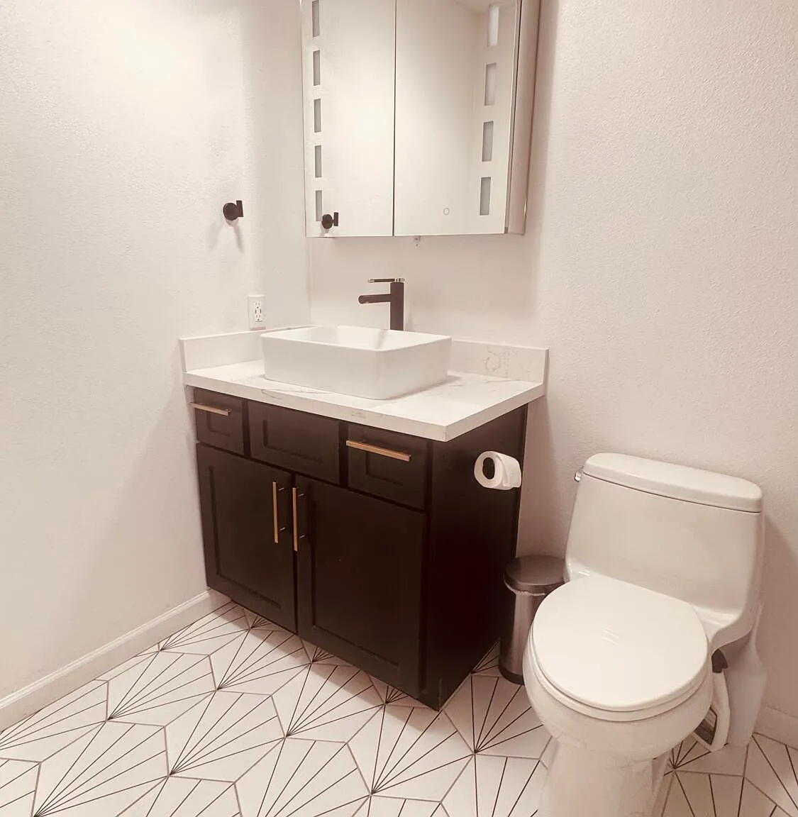 2 bed, 2.0 bath, 1352 sqft, $2,475 — Photo 4