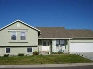 3320 Whispering Springs Rd, Casper, WY 82604
