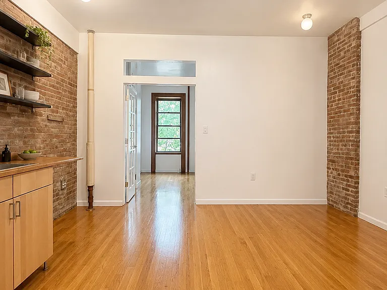 555 W 152nd St #3B — Photo 2