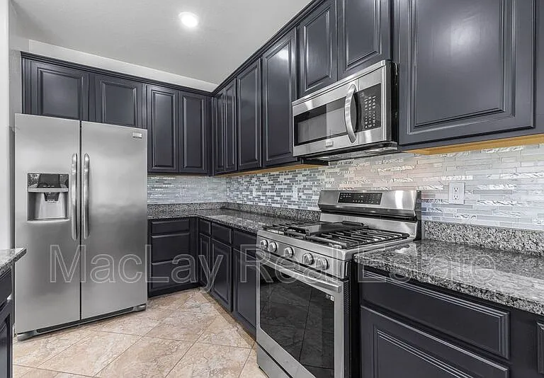 3263 S Miller Dr — Photo 4