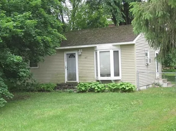 117 Swedish Dr, Battle Creek, MI 49037