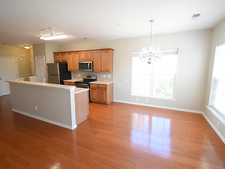 14945 Santa Lucia Dr — Photo 14
