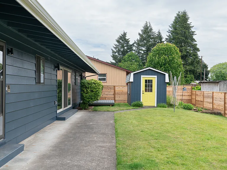 612 NE 22nd Ave — Photo 29