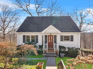 26 Prospect Ave, Valhalla, NY 10595