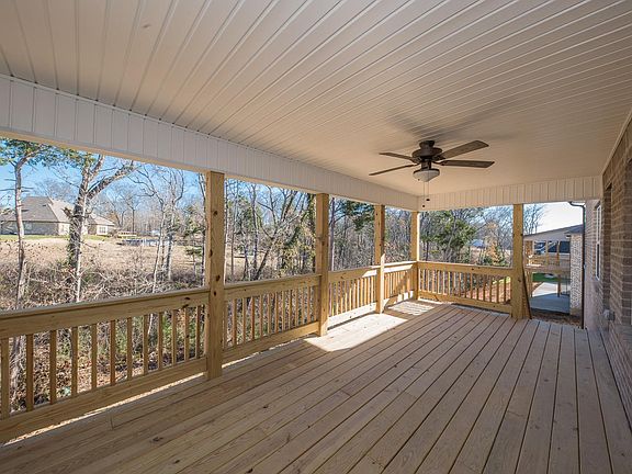 4th image of 1404 Rivercrest Dr