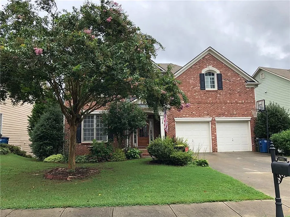 1917 Barrett Knoll Cir NW