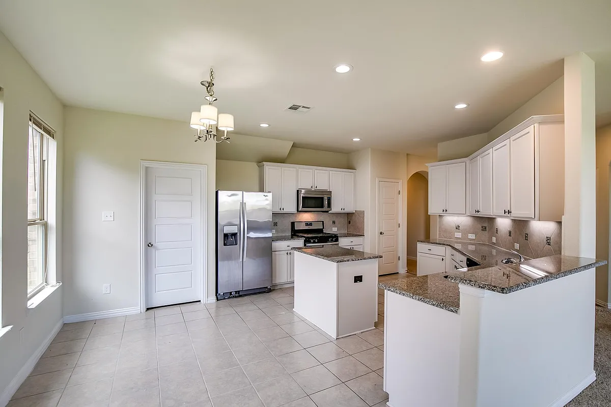 Building Photo - 226 Hot Spring Valley