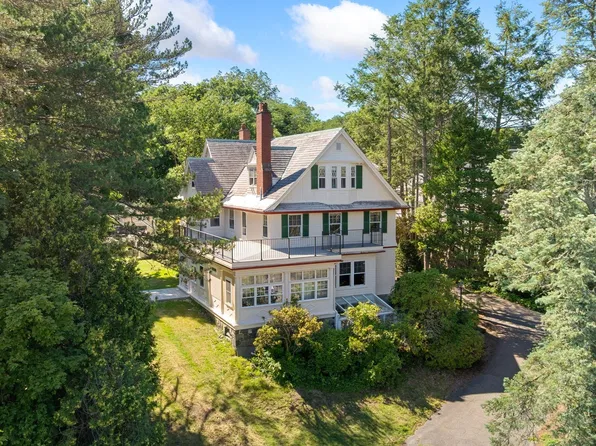 56 Vinton St #6, Melrose, MA 02176
