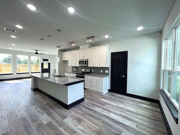 5th image of 7903 Rock Rose St #A