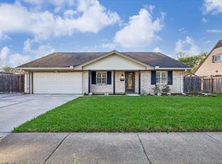3305 Churchill St, Pearland, TX 77581