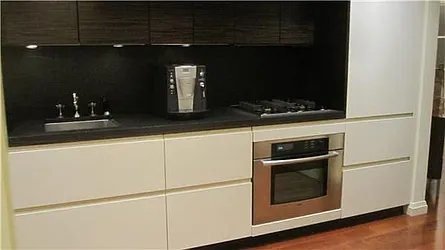 Rented by R New York