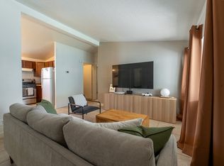 17 W Tiny Wood Dr S, Sandy, UT 84070