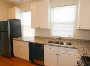 1115 W Newport Ave #ONER, Chicago, IL 60657