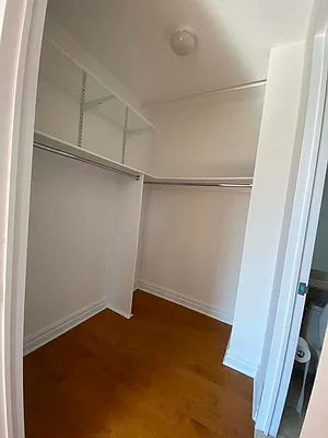 Rented by Park River | media 9