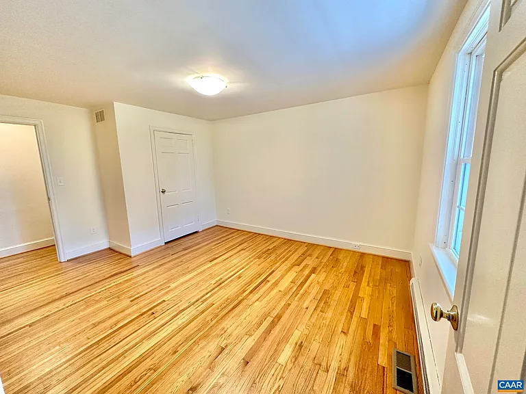 2278 Hansens Mountain Rd — Photo 17