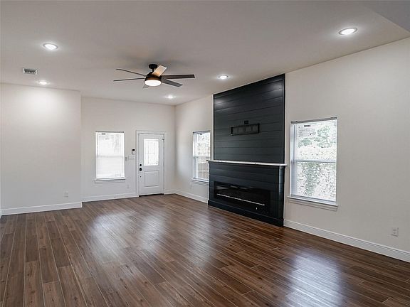5th image of 4206 Colonial Ave
