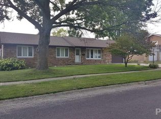 1006 Hampton Rd, Washington, IL 61571