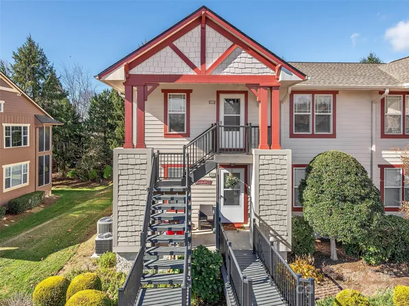 1202 Deermouse Way #315, Hendersonville, NC 28792