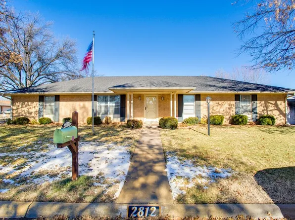 2812 London Ln, Enid, OK 73703