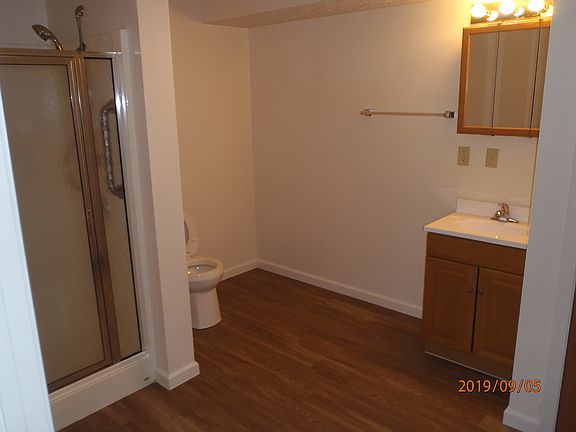 4th image of 54 Dogwood Dr