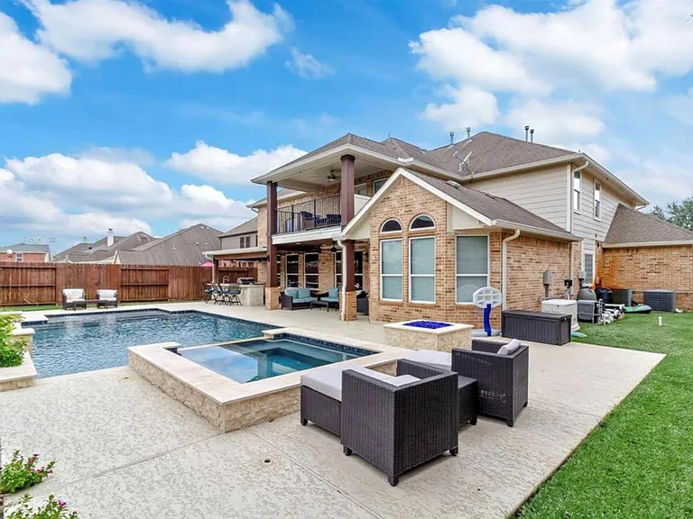 2211 Mad River Ln — Photo 36