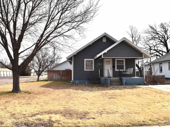 202 S York Ave, Oberlin, KS 67749