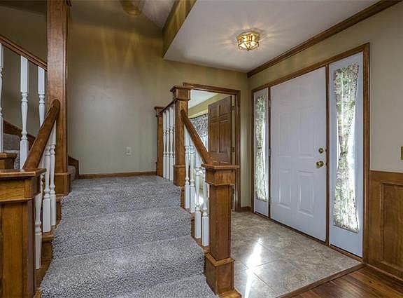 5th image of 1920 Hidden Valley Dr