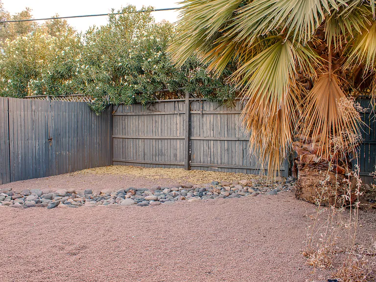 Geronimo Apartments — Photo 8