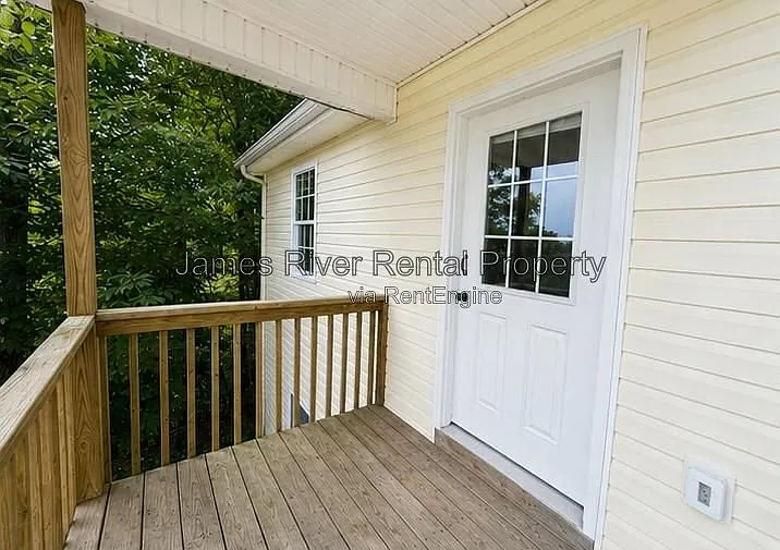 2 bed, 1.0 bath, 800 sqft, $995 — Photo 3