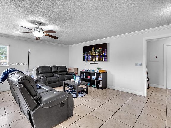 4th image of 5829 Taylor St