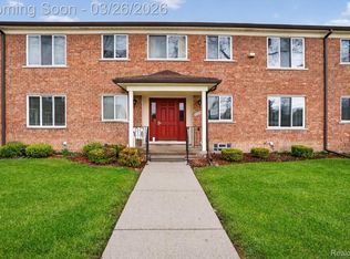 22850 E Nine Mile Rd #11, Saint Clair Shores, MI