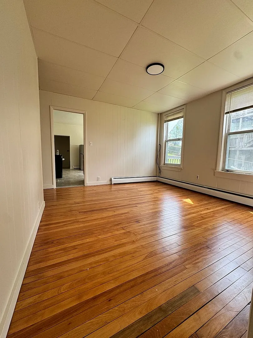 12 Normal St — Photo 4