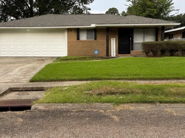 1360 Bayberry Ave, Baton Rouge, LA 70807