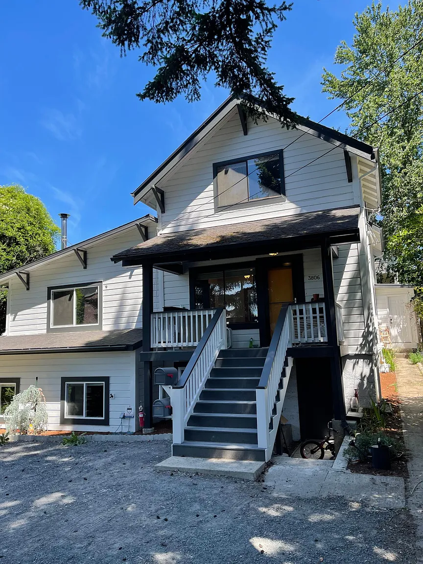 3806 SE 30th Ave photo 1