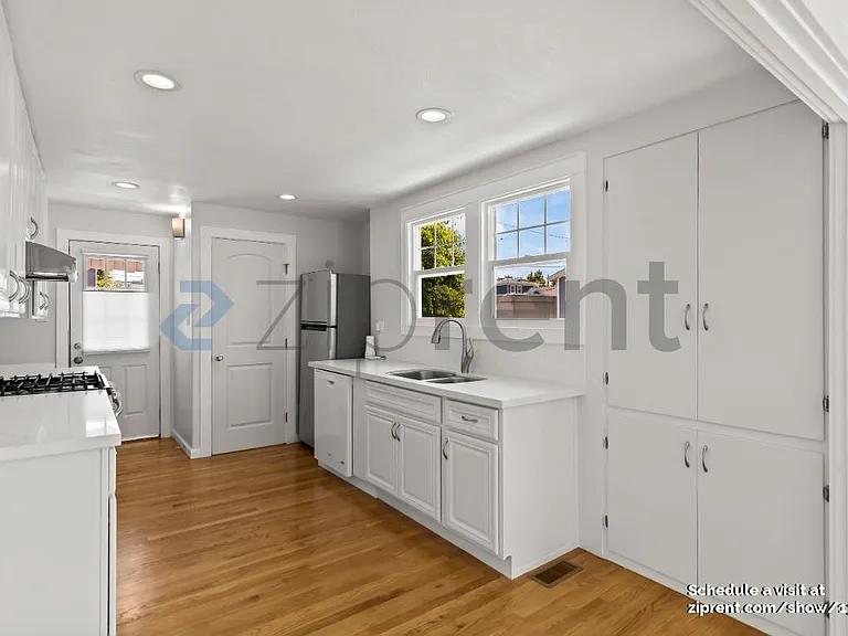 1401 Excelsior Ave — Photo 10
