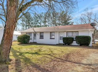 5 Tudor Ct, Champaign, IL