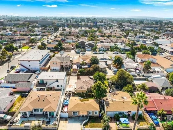 411 Park Way, 411 Park Way #L, Chula Vista, CA 91910