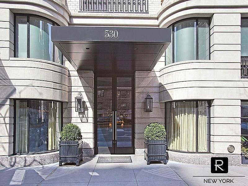 1st image of 530 Park Ave #19J