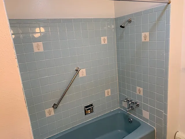 2441 W Elizabeth St — Photo 29