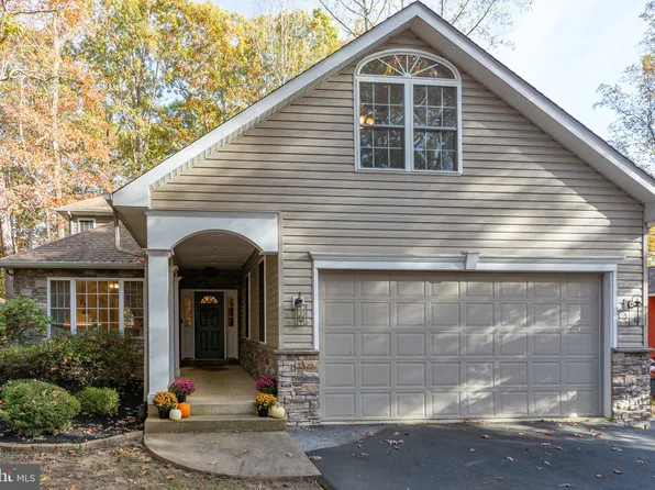 303 Green St, Locust Grove, VA 22508